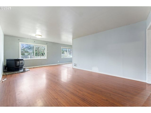 2665 35TH St, Coos Bay, OR 97420