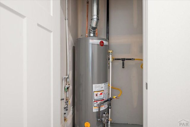 455 E Chadwick Dr, Pueblo West, CO 81007