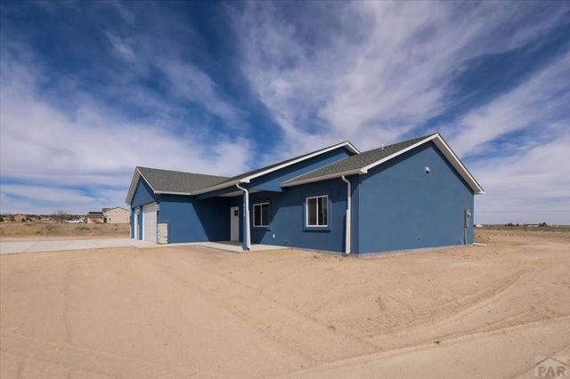 455 E Chadwick Dr, Pueblo West, CO 81007