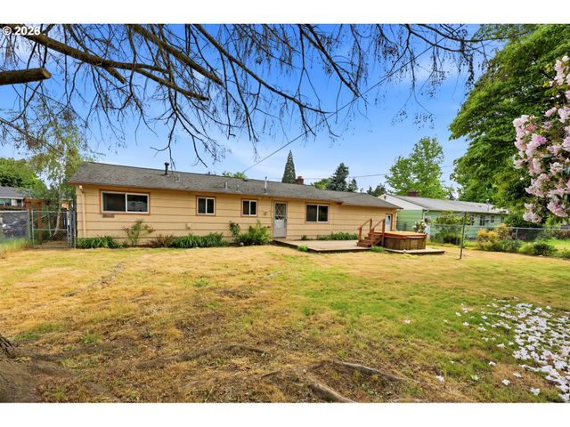 17913 Se MILL Ct, Portland, OR 97233