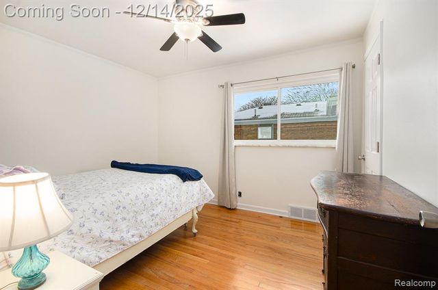 17409 Collinson Avenue, Eastpointe, MI 48021