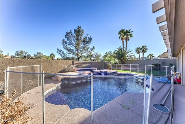 9304 Brilliant Ore Drive, Las Vegas, NV 89143