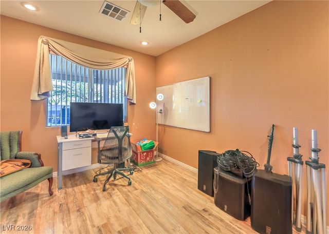 9304 Brilliant Ore Drive, Las Vegas, NV 89143