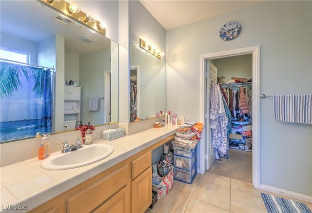 9304 Brilliant Ore Drive, Las Vegas, NV 89143