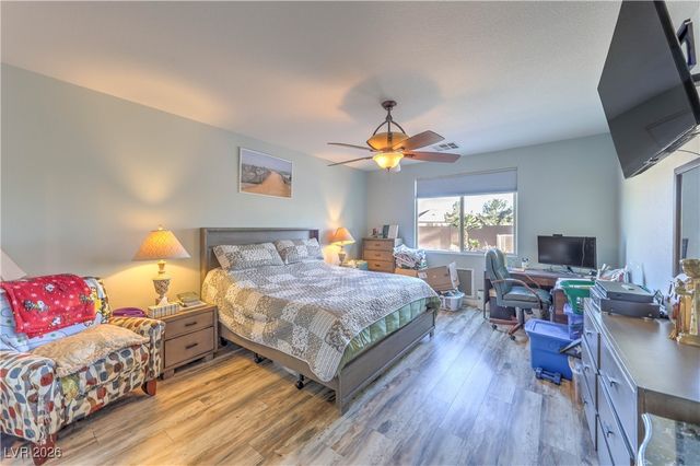 9304 Brilliant Ore Drive, Las Vegas, NV 89143