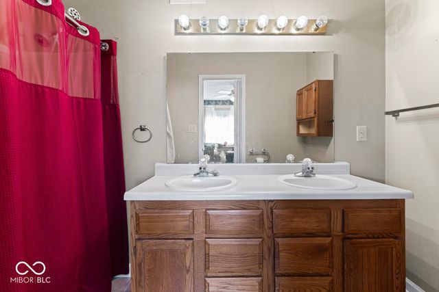 6737 Decatur Commons, Indianapolis, IN 46221