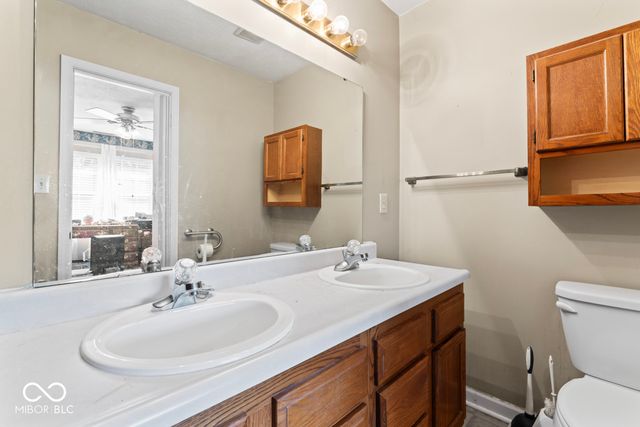 6737 Decatur Commons, Indianapolis, IN 46221