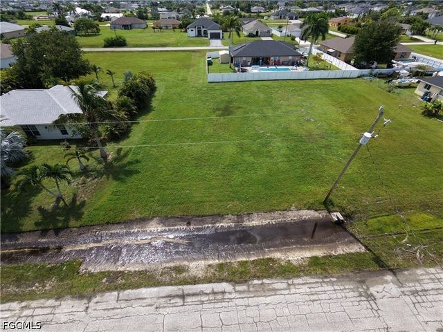 2528 NW 7th TER, Cape Coral, FL 33993