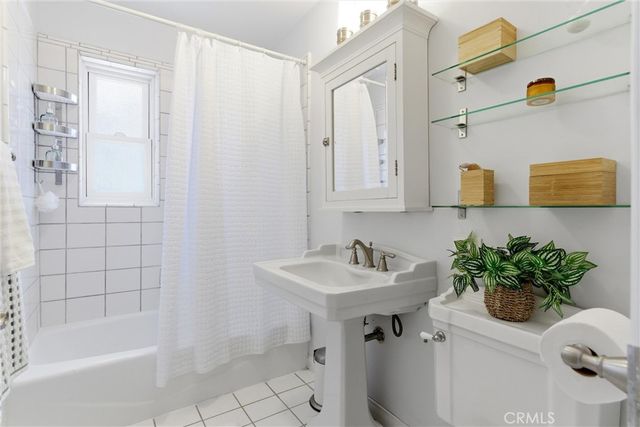 526 N Toluca Park Drive, Burbank, CA 91505
