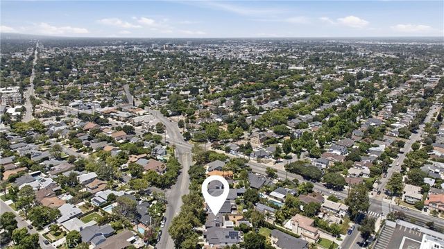526 N Toluca Park Drive, Burbank, CA 91505