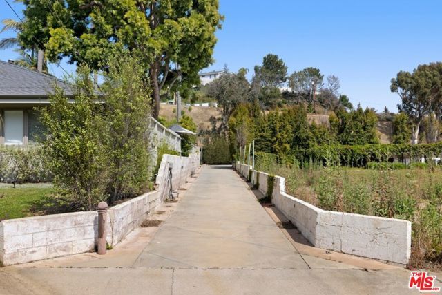 1116 Maroney Lane, Pacific Palisades (los Angeles), CA 90272