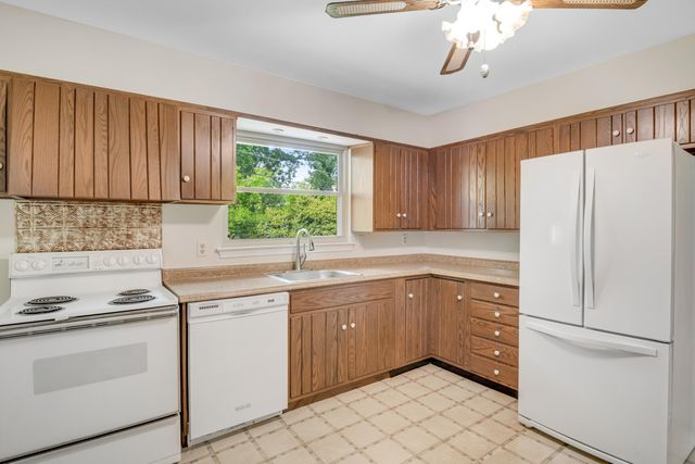 3841 Rollingwood Drive, Chattanooga, TN 37406