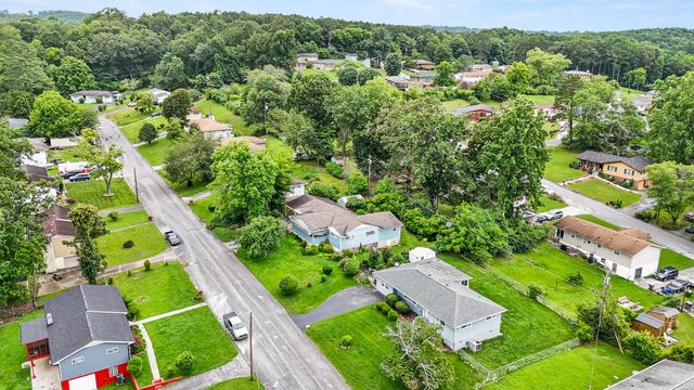 3841 Rollingwood Drive, Chattanooga, TN 37406