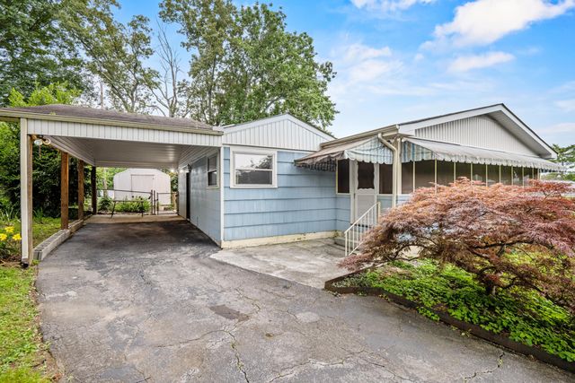 3841 Rollingwood Drive, Chattanooga, TN 37406