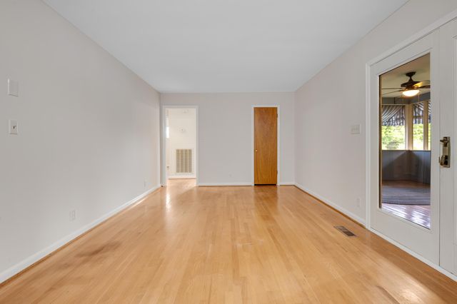 3841 Rollingwood Drive, Chattanooga, TN 37406