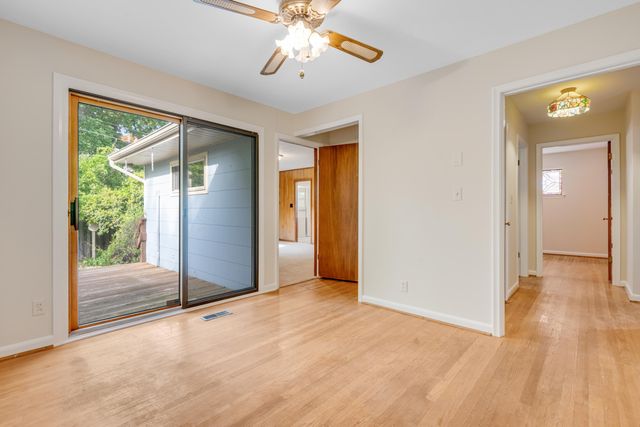 3841 Rollingwood Drive, Chattanooga, TN 37406