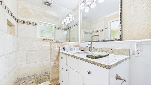 5005 24TH AVENUE S, Gulfport, FL 33707