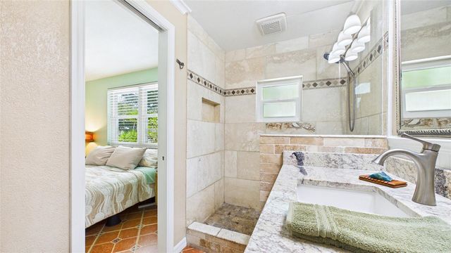 5005 24TH AVENUE S, Gulfport, FL 33707