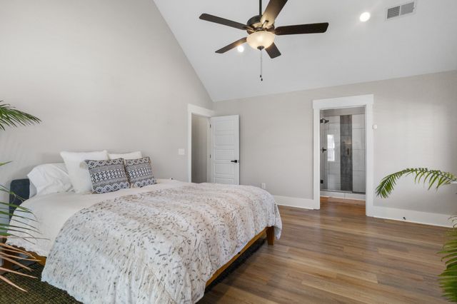 1372 Hicks Edgen Rd, Pleasant View, TN 37146