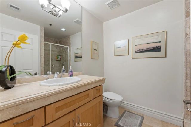 850 N Croft Avenue 306, West Hollywood, CA 90069