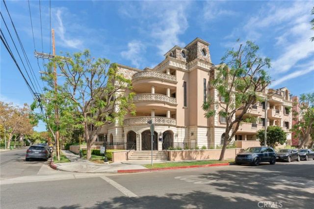 850 N Croft Avenue 306, West Hollywood, CA 90069