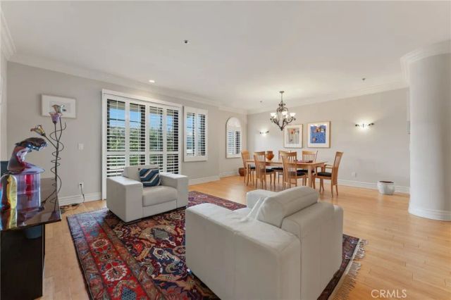 850 N Croft Avenue 306, West Hollywood, CA 90069
