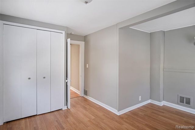 406 W 12 Mile, Royal Oak, MI 48073