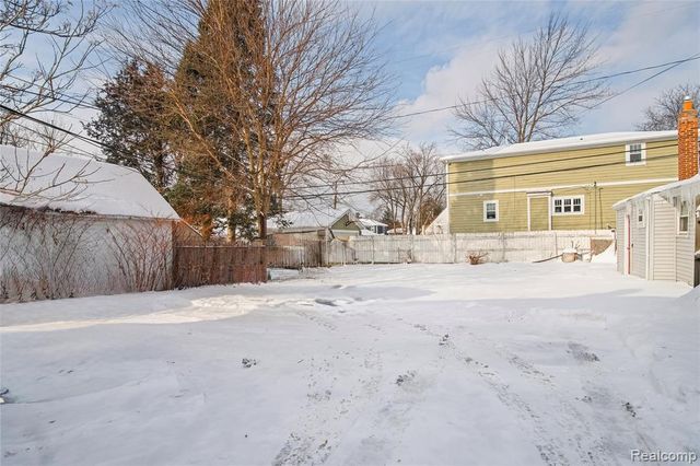 406 W 12 Mile, Royal Oak, MI 48073