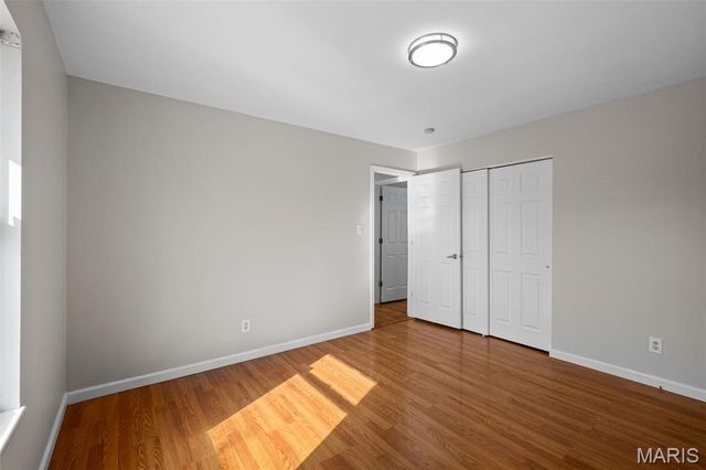 9311 Kenneth Place, St Louis, MO 63132