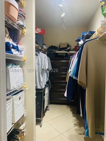 4164 Inverrary Dr 415, Lauderhill, FL 33319