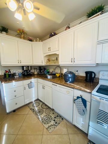 4164 Inverrary Dr 415, Lauderhill, FL 33319
