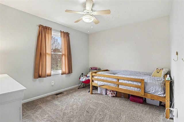 802 Sugar Maple Street, Vicksburg, MI 49097