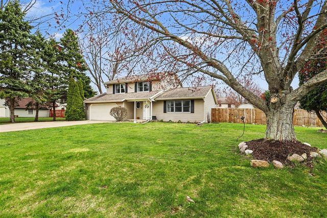 802 Sugar Maple Street, Vicksburg, MI 49097
