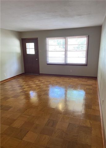 950 Emelda Drive, Mobile, AL 36606