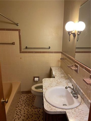 950 Emelda Drive, Mobile, AL 36606