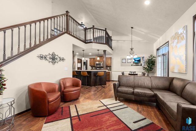 610 Emmett Trl Trail, Harrisburg, SD 57032