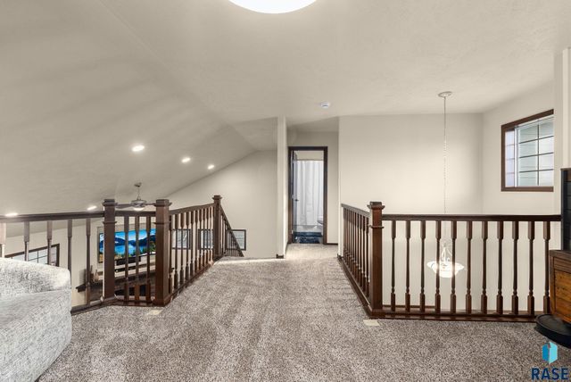 610 Emmett Trl Trail, Harrisburg, SD 57032