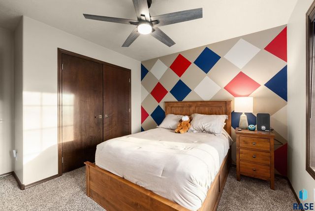 610 Emmett Trl Trail, Harrisburg, SD 57032