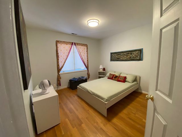 4030 N Pulaski Road A, Chicago, IL 60641