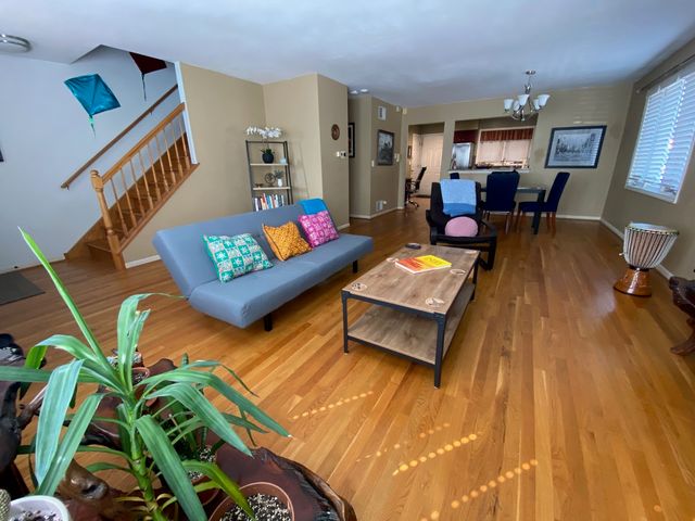 4030 N Pulaski Road A, Chicago, IL 60641