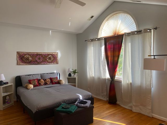 4030 N Pulaski Road A, Chicago, IL 60641