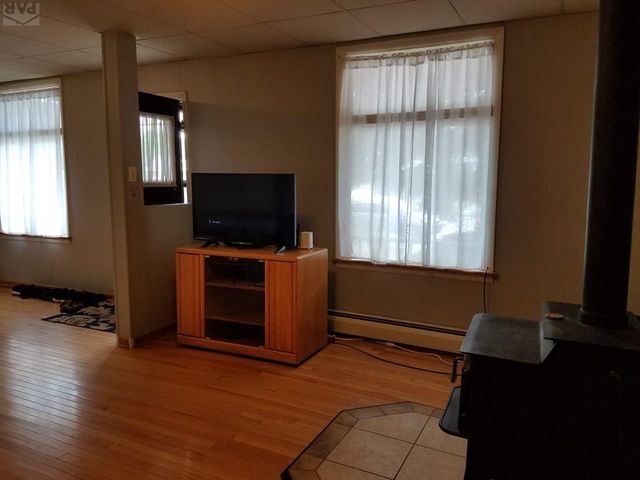 230 E 6th St, Walsenburg, CO 81089