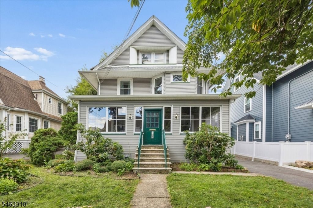 34 Hasbrouck Pl, Rutherford Boro, NJ 07070 — exterior