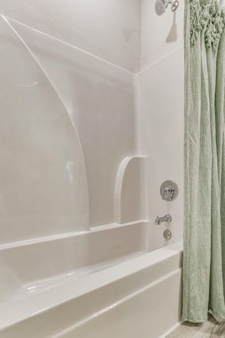 8073 Fir Tree Drive, Milton, FL 32583