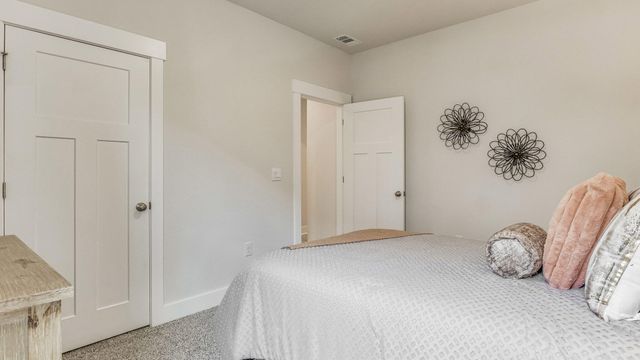 8073 Fir Tree Drive, Milton, FL 32583