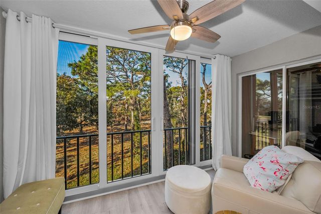 203 TARPON POINT 203, Tarpon Springs, FL 34689