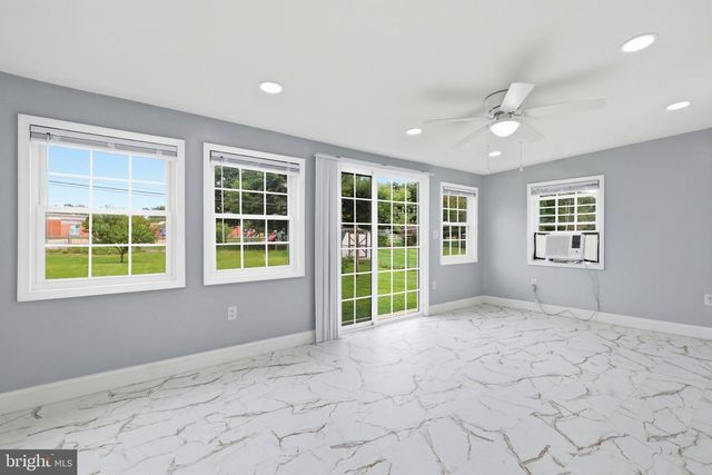 249 HEISTAND RD, York, PA 17402