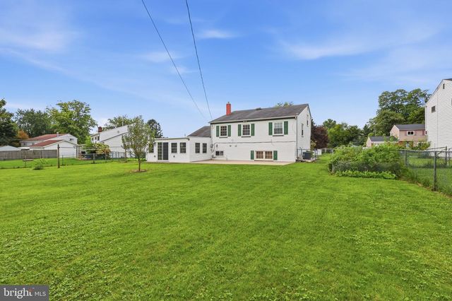 249 HEISTAND RD, York, PA 17402
