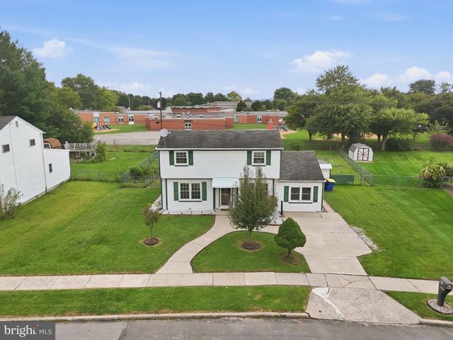 249 HEISTAND RD, York, PA 17402