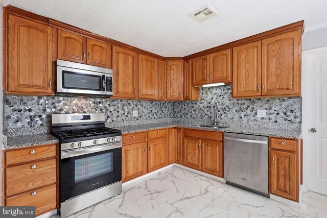 249 HEISTAND RD, York, PA 17402